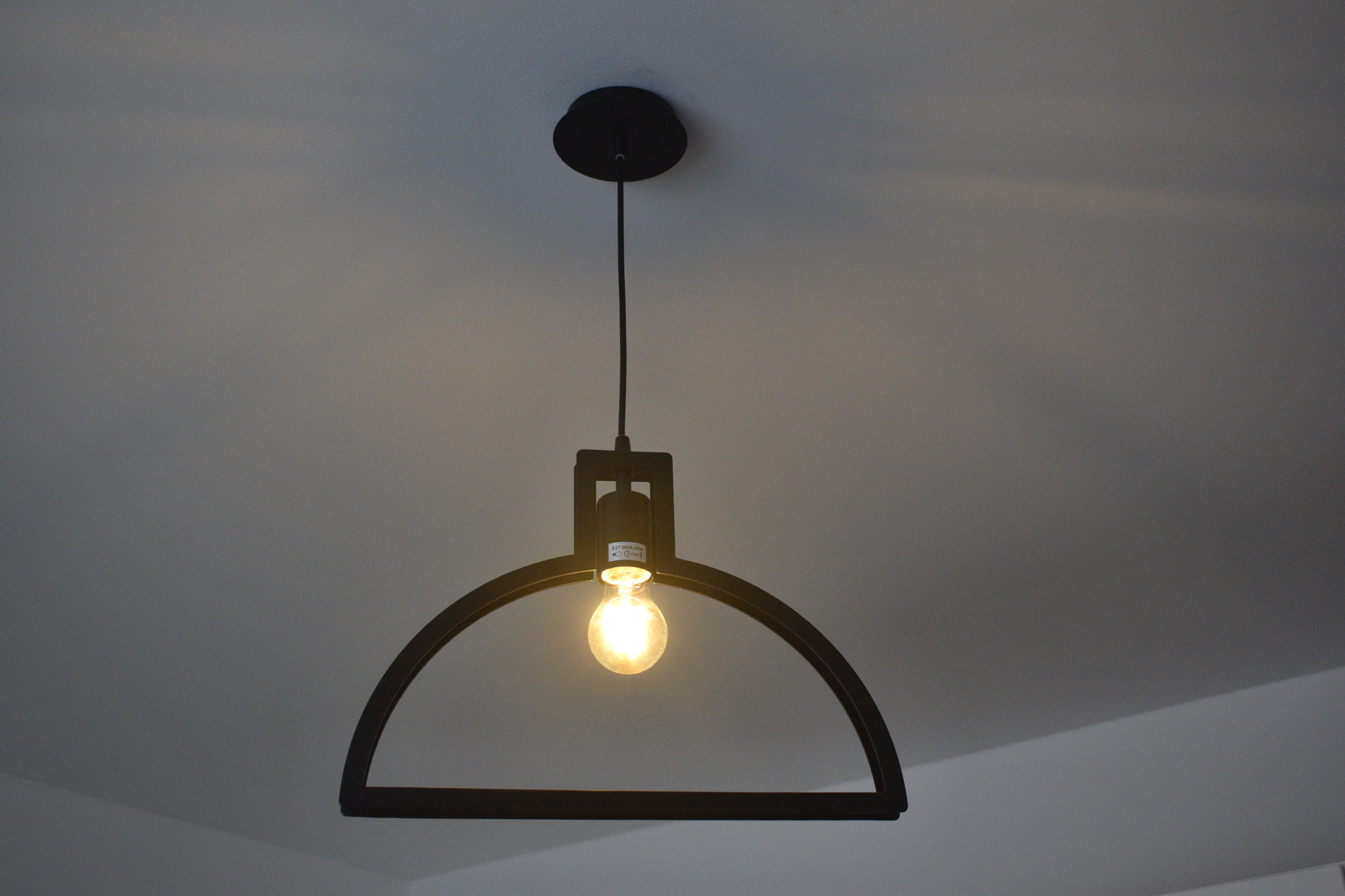 wymieniono żarówkę