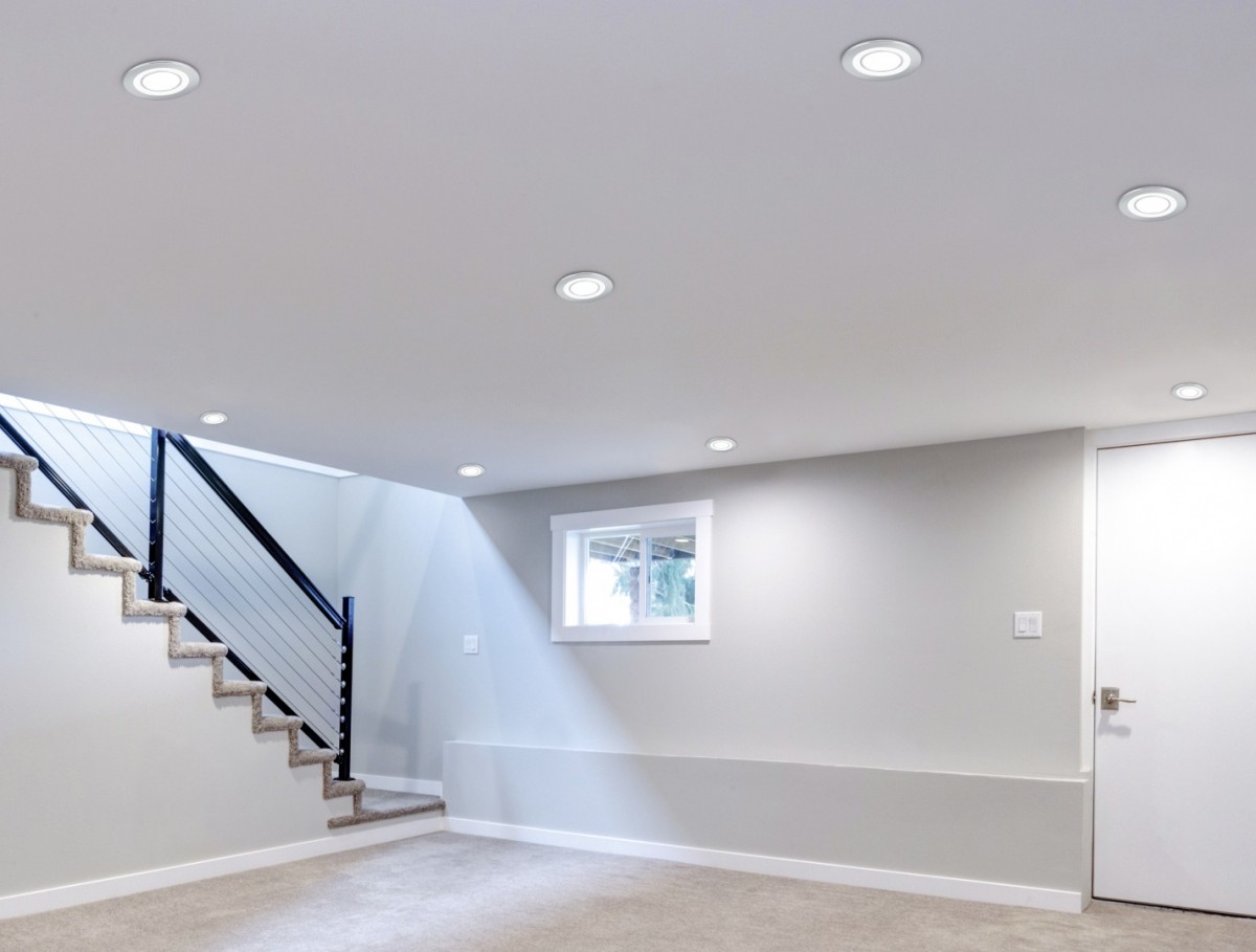 Nepřímé osvětlení stropu